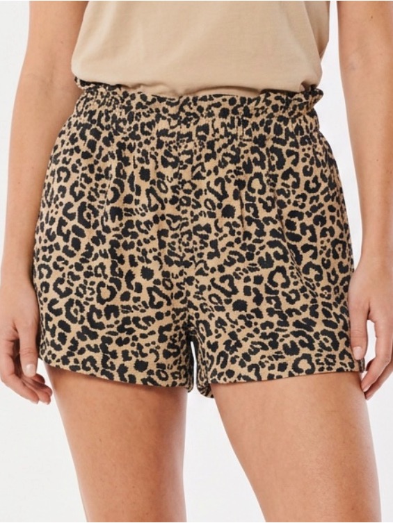 Hollister Ultra High Rise Leopard Print Paperbag Shorts Side Pockets Black & Tan